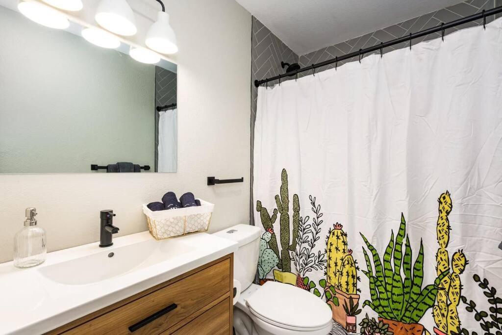 Cheerful Denver Hideaway W 2 Queen Beds Unit B Arvada Exteriör bild